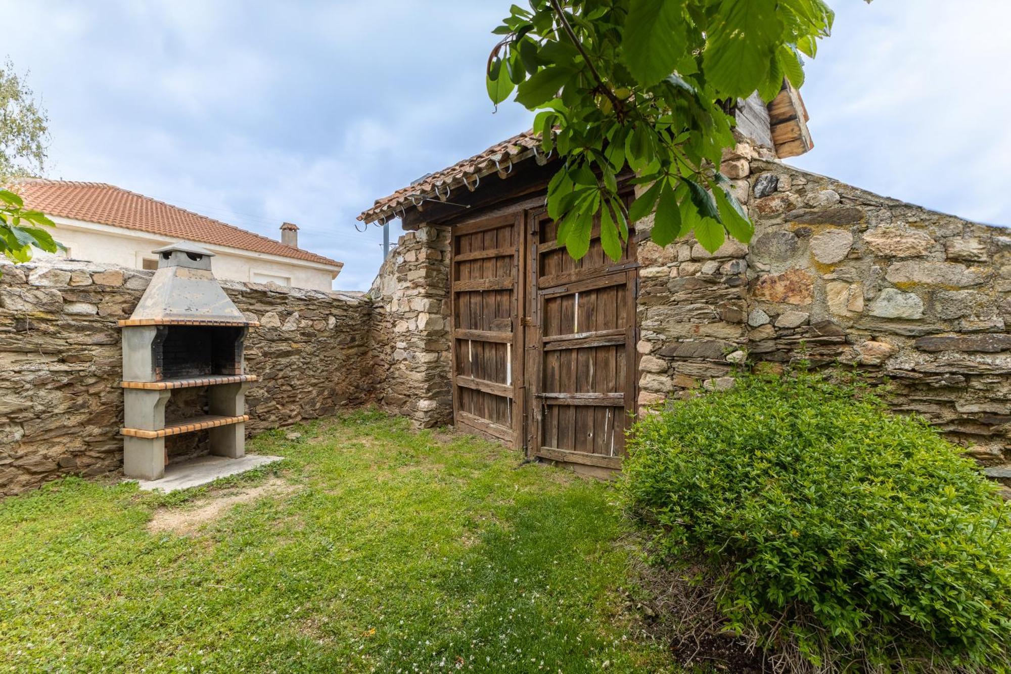 La Casona Y Casitas De Tabladillo Villa Santa Maria la Real de Nieva Ngoại thất bức ảnh